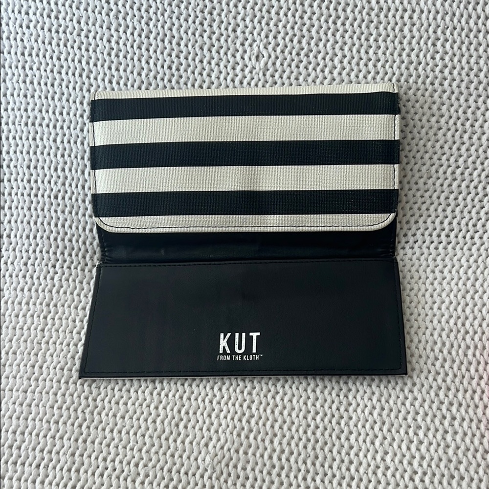 Kut from the Kloth Striped Wallet with dust bag Black and white 3 fold wallet